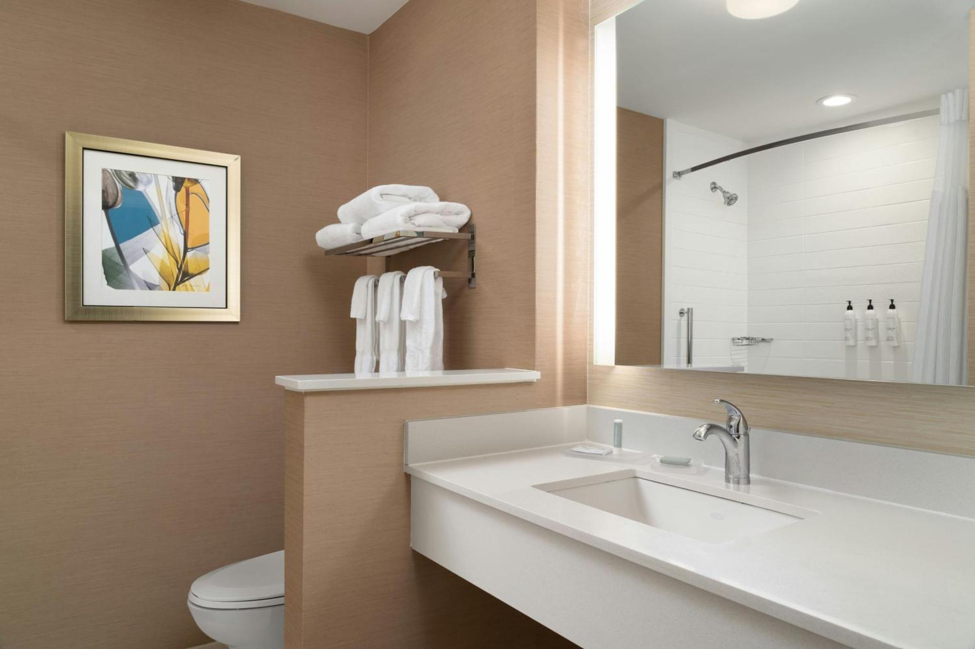 Fairfield Inn & Suites By Marriott London Extérieur photo