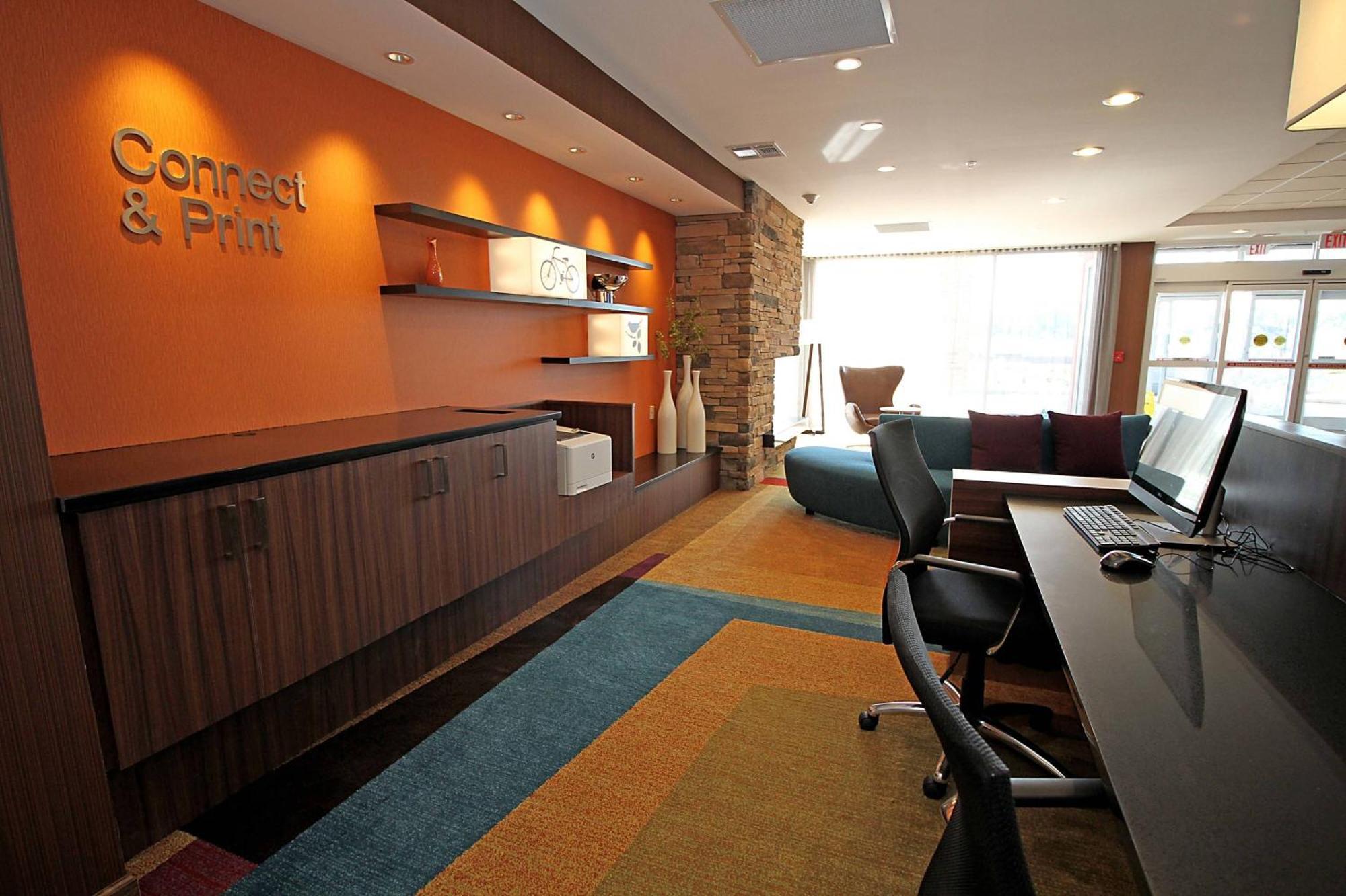 Fairfield Inn & Suites By Marriott London Extérieur photo