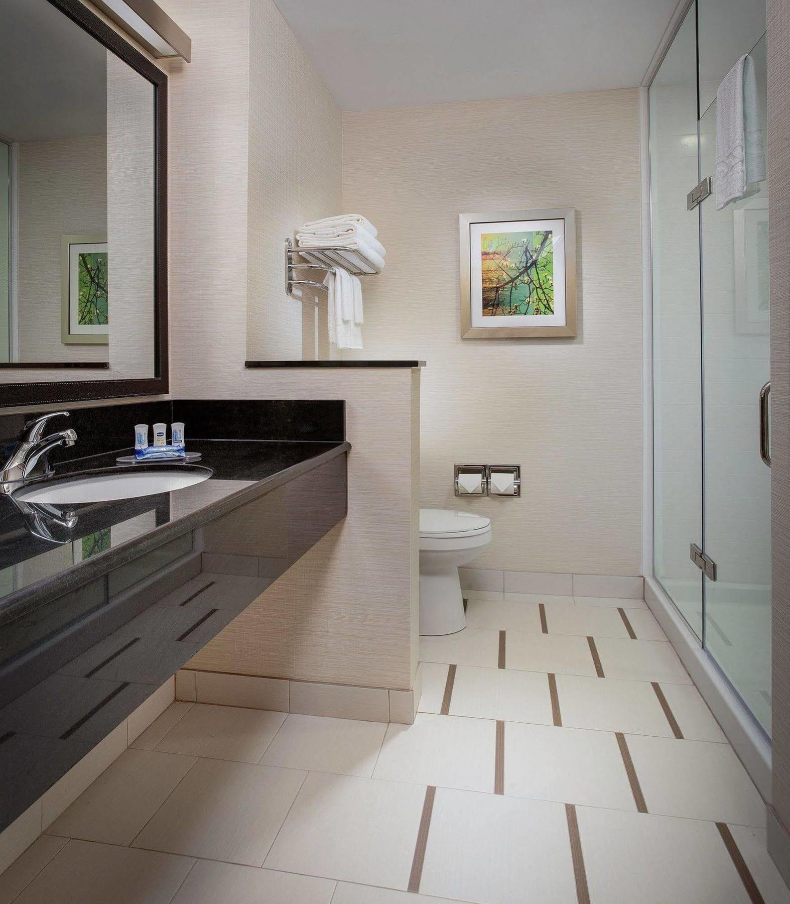 Fairfield Inn & Suites By Marriott London Extérieur photo