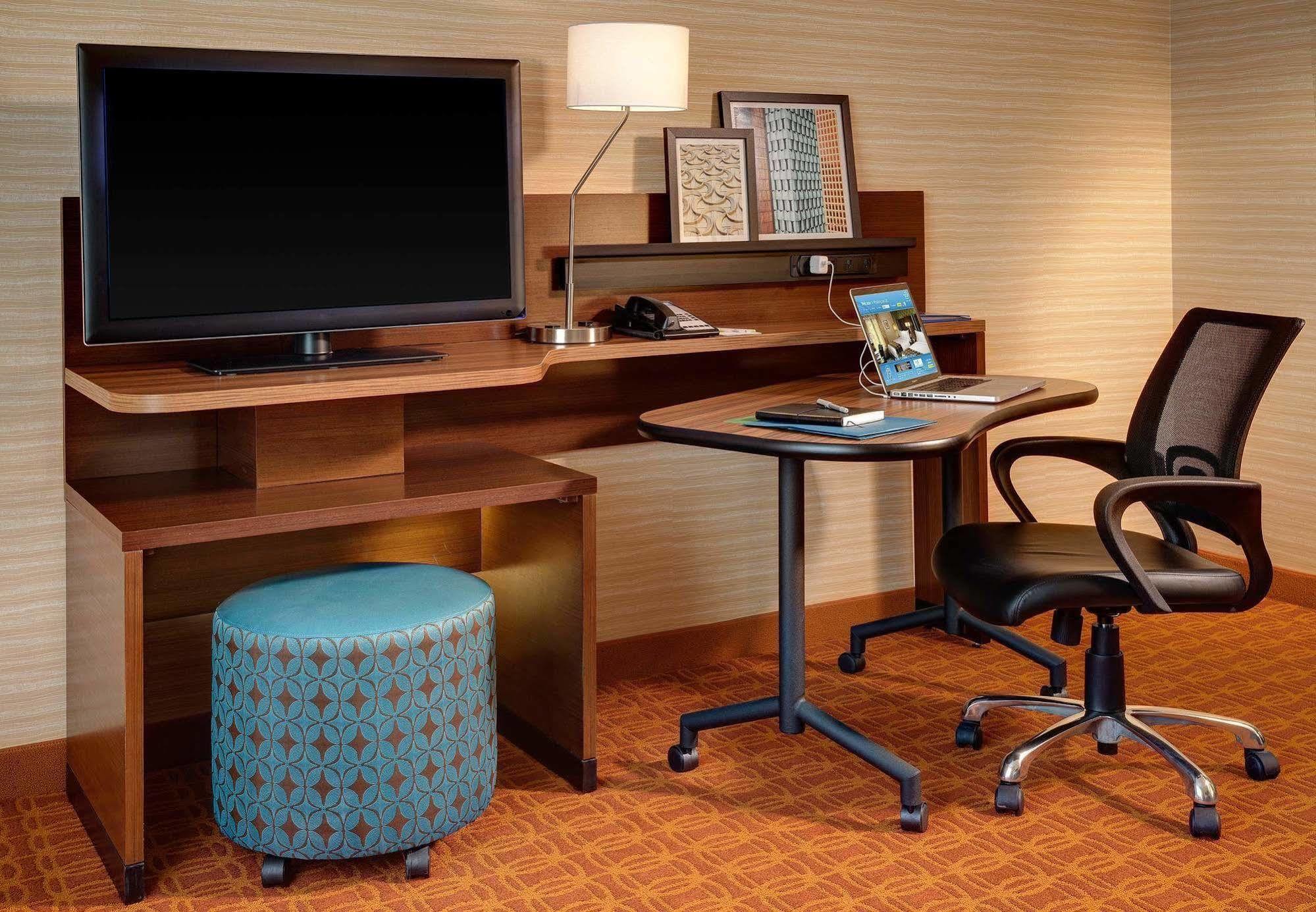 Fairfield Inn & Suites By Marriott London Extérieur photo